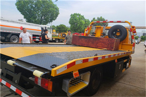 兴安附近拖车电话号码服务